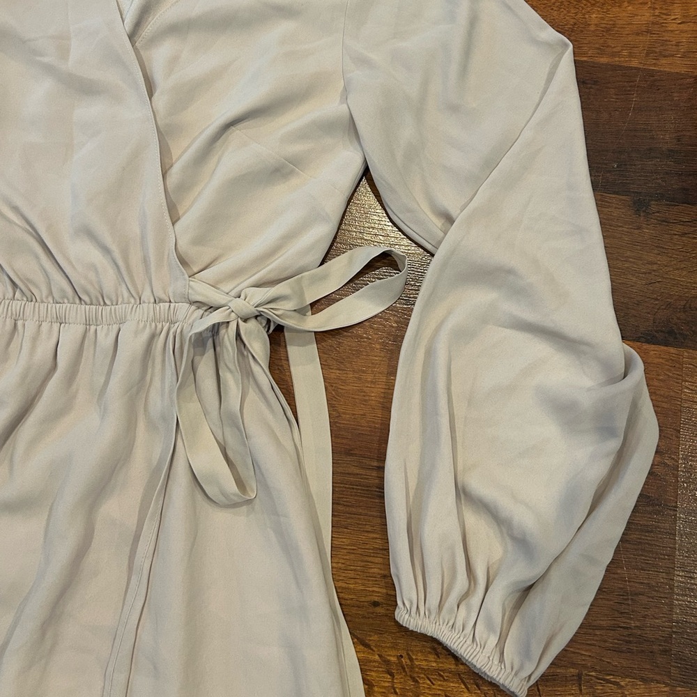 Show Me Your Mumu Lady Long Sleeve Wrap Maxi Dress Beige Size Small - Picture 4 of 10
